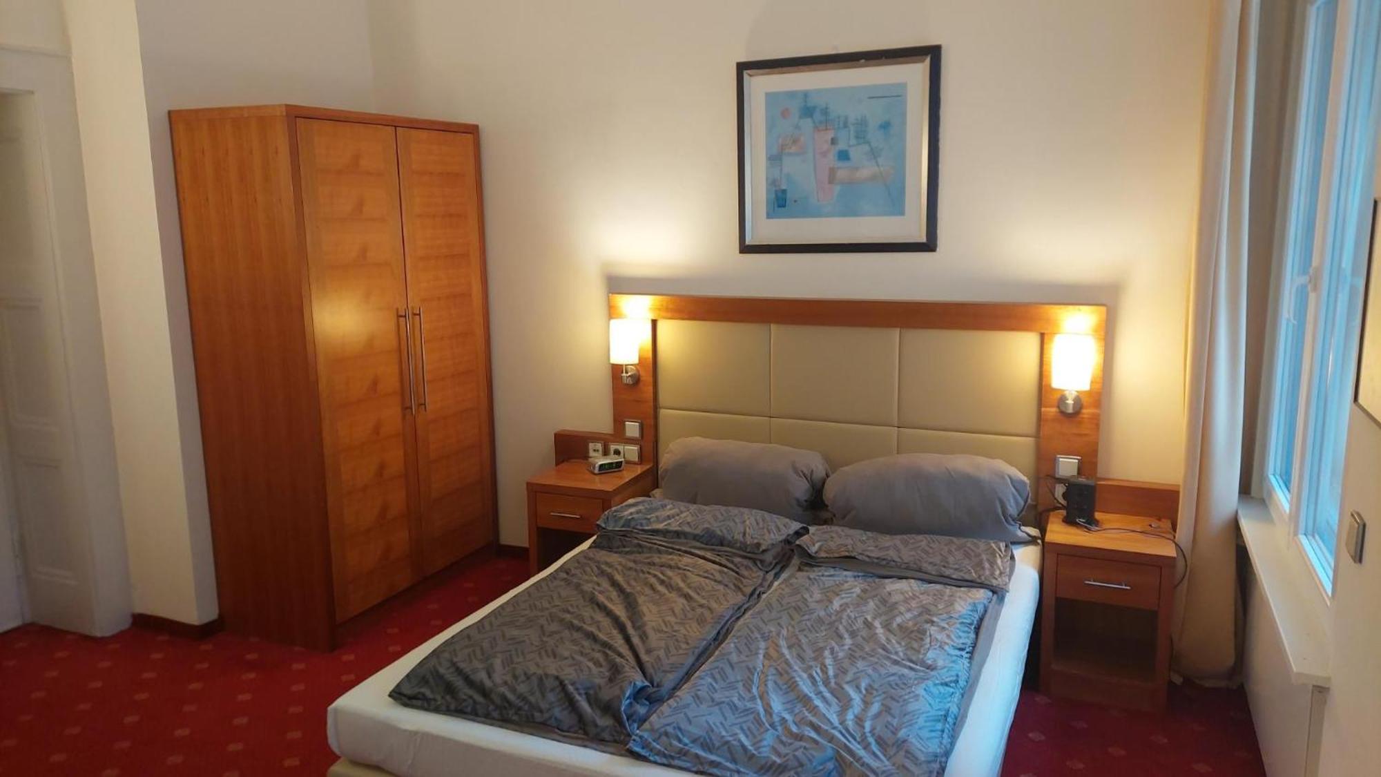 Die Villa, Zimmer 17, Dz Леверкузен Экстерьер фото